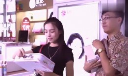 爆料媳妇买东西视频,揭秘日常消费背后的温馨瞬间