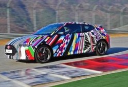 亿华名车爆料最新消息,神秘超跑即将亮相，性能参数曝光！