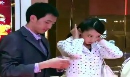 爆料媳妇买东西视频,揭秘日常消费背后的温馨瞬间