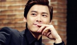 圈内八卦爆料李易峰恋情,甜蜜互动引粉丝热议