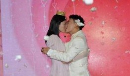 娱乐吃瓜求婚百度云下载,甜蜜瞬间全网共享